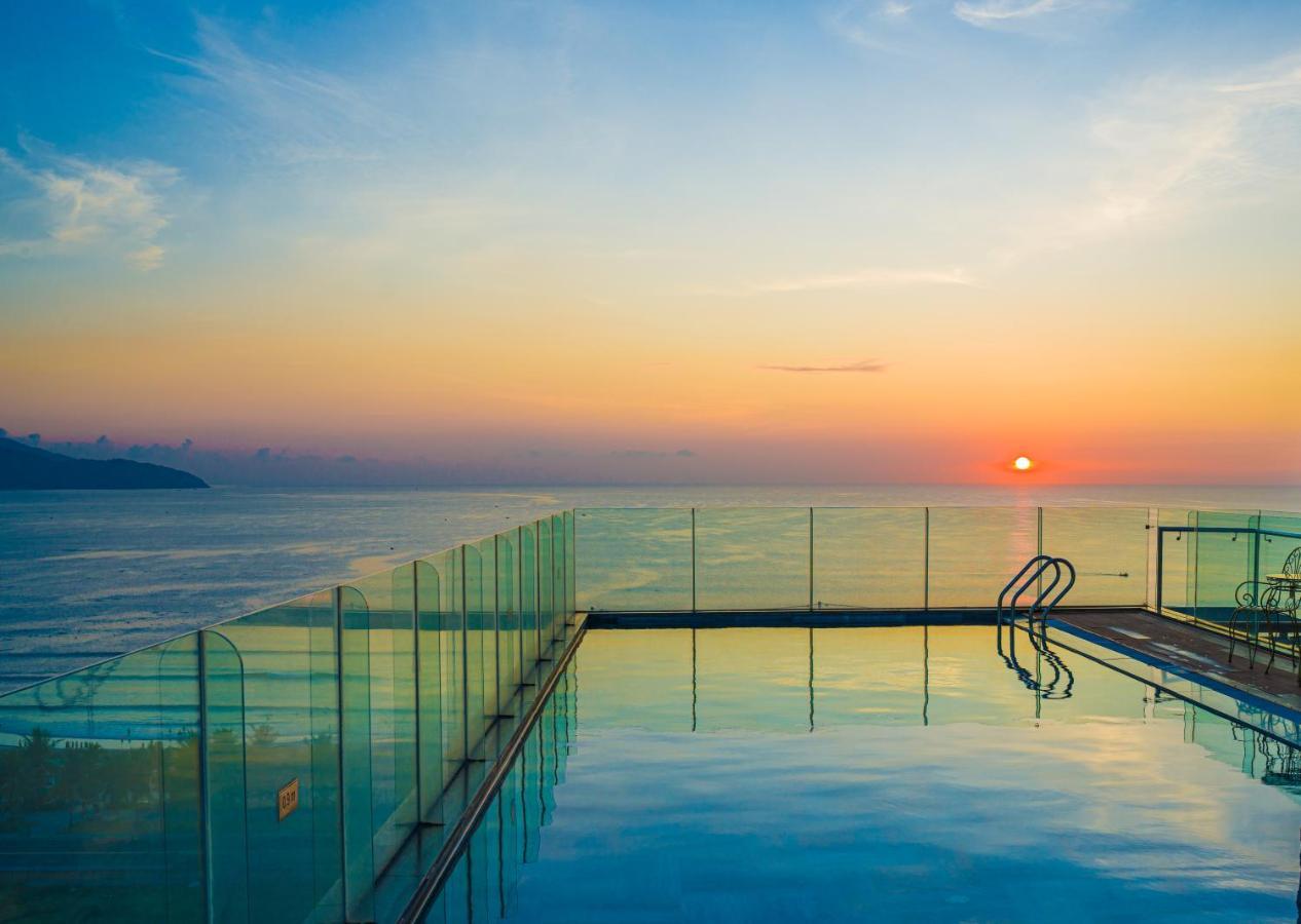 Alani Sea View Hotel Danang Exterior photo