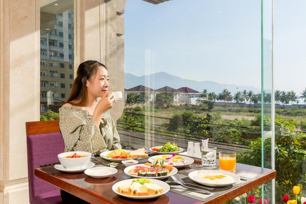 Alani Sea View Hotel Danang Exterior photo