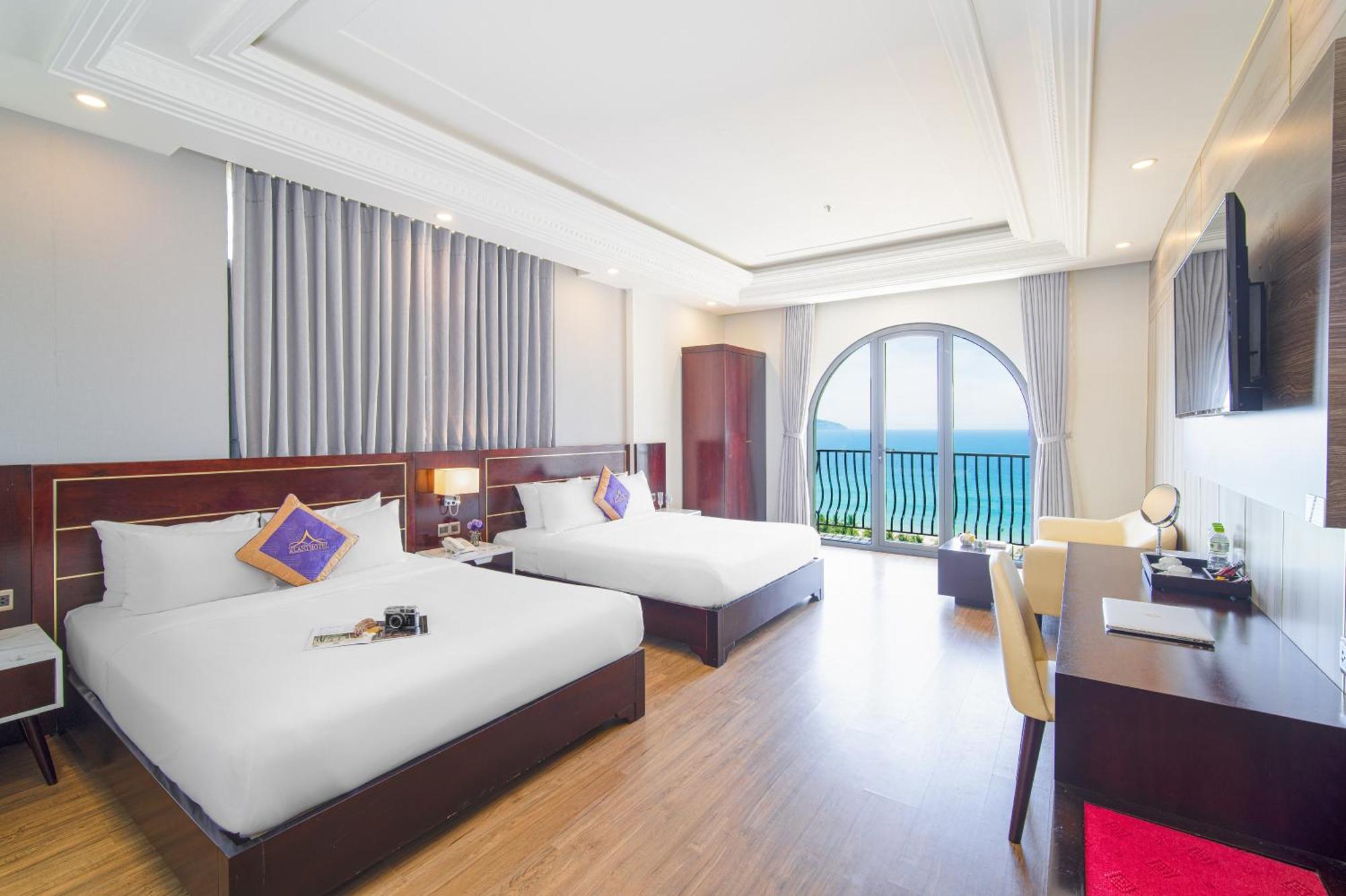 Alani Sea View Hotel Danang Exterior photo