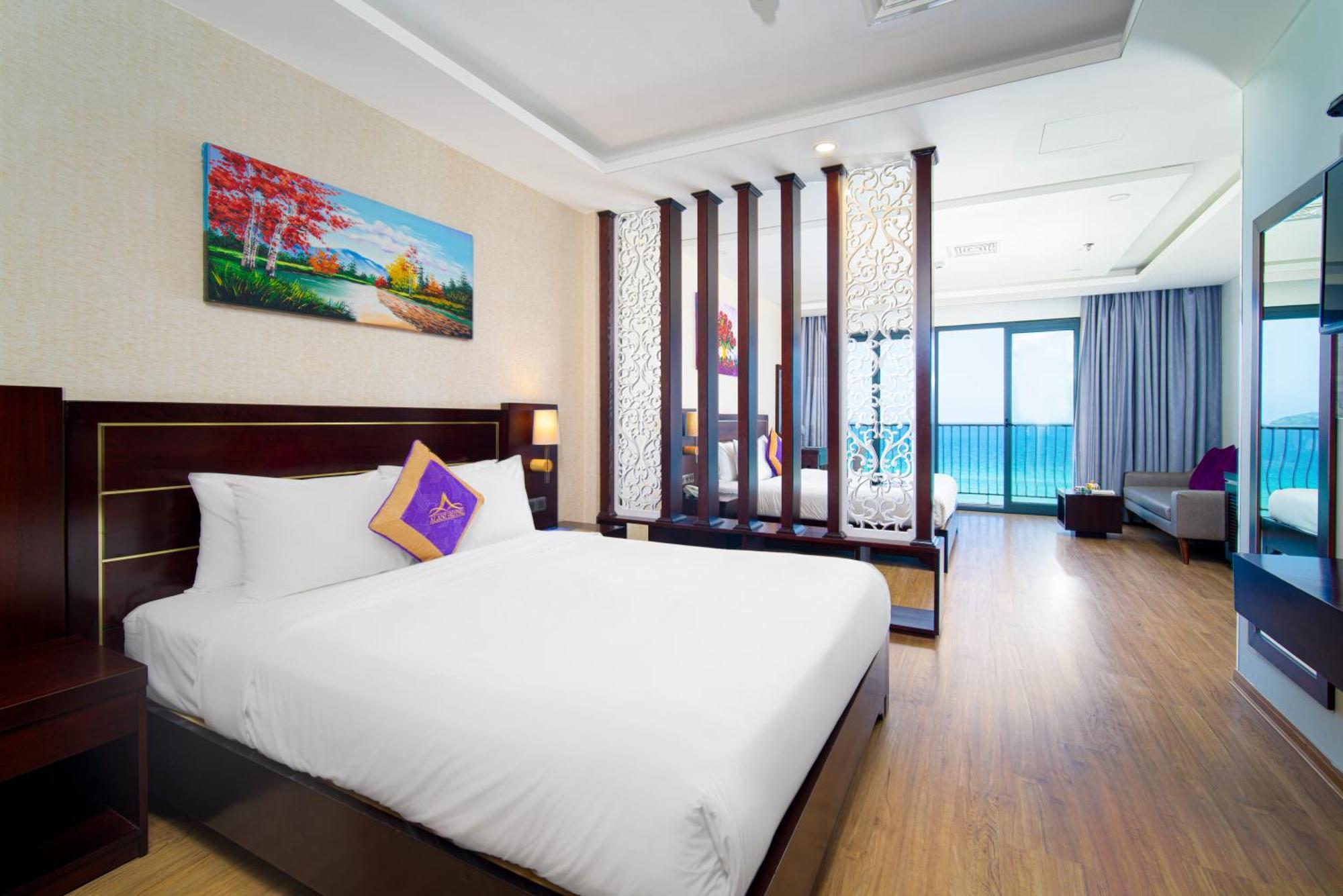 Alani Sea View Hotel Danang Exterior photo