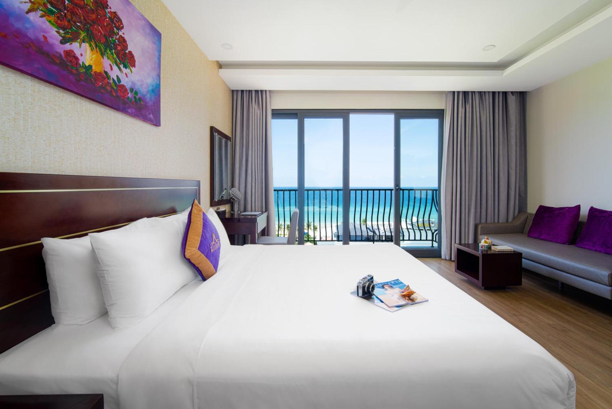 Alani Sea View Hotel Danang Exterior photo