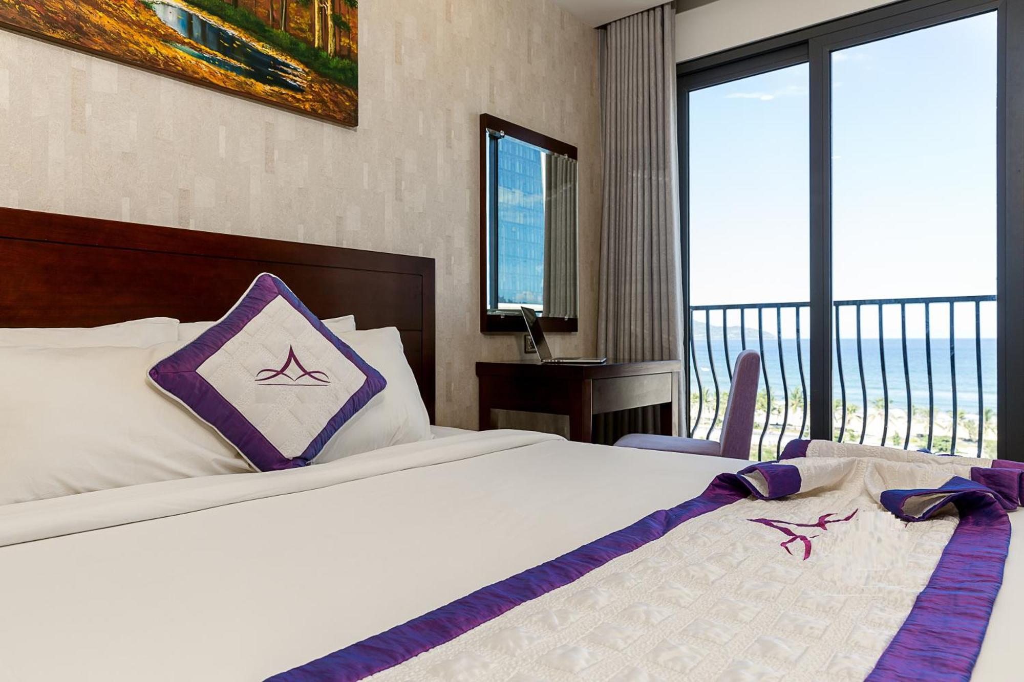 Alani Sea View Hotel Danang Exterior photo