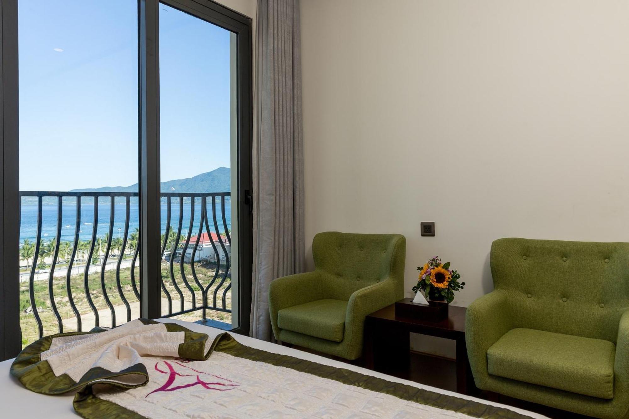 Alani Sea View Hotel Danang Room photo
